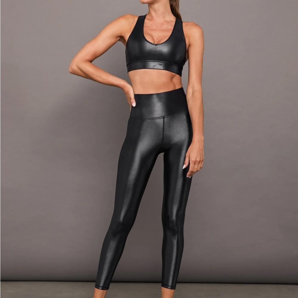 Carbon38 High Waisted Takara Legging